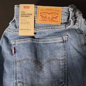 NWT Levi's High Rise Skinny Jeans